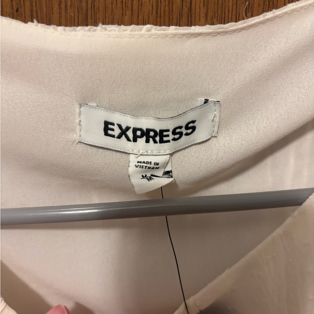 Express Women's Cream Ruffle Blouse - Picture 4 of 4